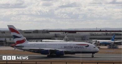 A British Airways plane on a runway at a terminal in Heathrow Airport, Britain, 09 September 2026.