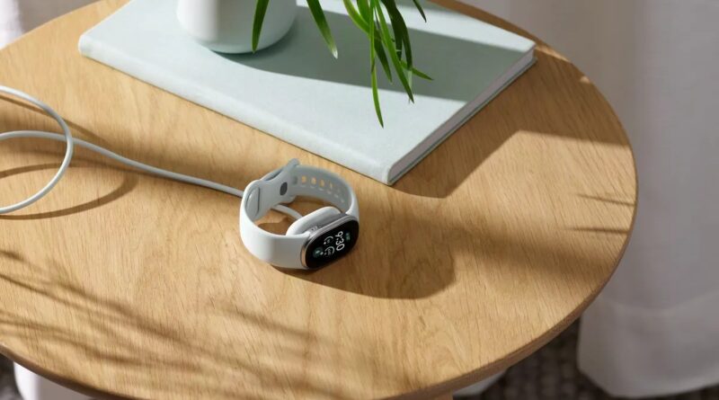 Fitbit Edge is Google’s middle ground between Fitbit Air and Pixel Watch | TechCrunch