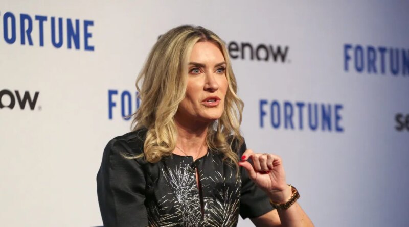Fortune 500 Chief People Officers say AI has killed org charts, and employees who will thrive need to 'unlearn' | Fortune