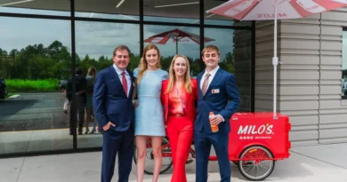 I want our $1 billion business to stay in the family, but that doesn't mean I'll automatically hire my kids