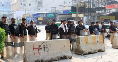 Imran Khan's party's provincial government suspended by Pakistan president