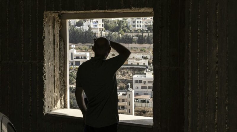 Israeli forces displace Hebron families after deadly attack
