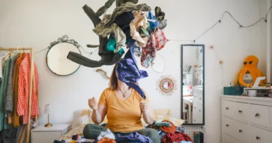 I'm a professional declutterer and don't declutter my entire house at once. I get rid of 5 things a day instead.