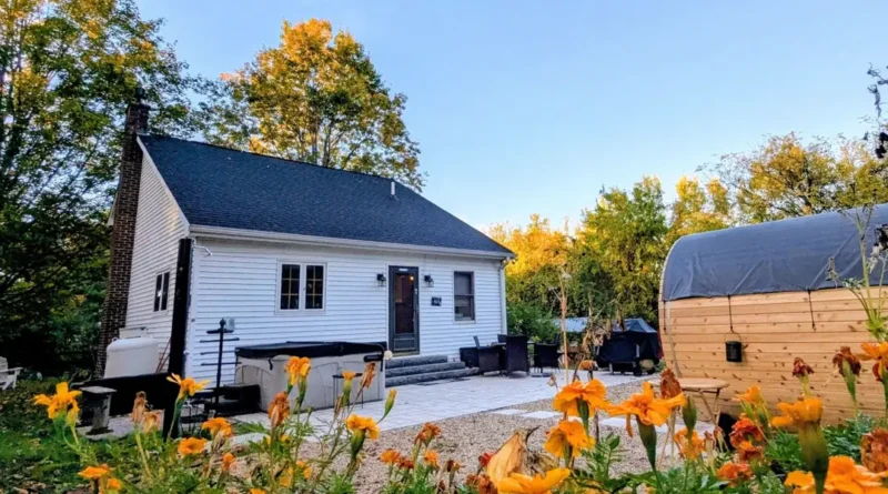 I'm an Airbnb Superhost. I agree with the new rules; guests shouldn't have to feel like cleaners.