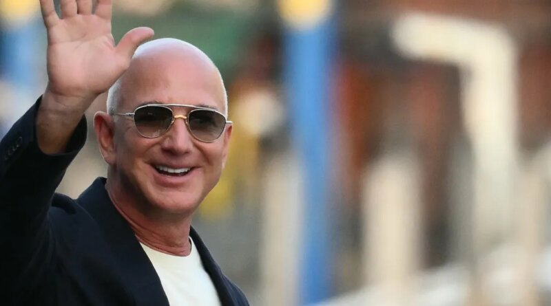 Jeff Bezos reportedly added a $69.5 million beach house to his $237 million Miami compound. A broker says that’s how billionaires live now | Fortune