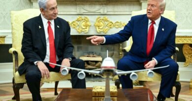 Netanyahu basks in Trump endorsement week before election