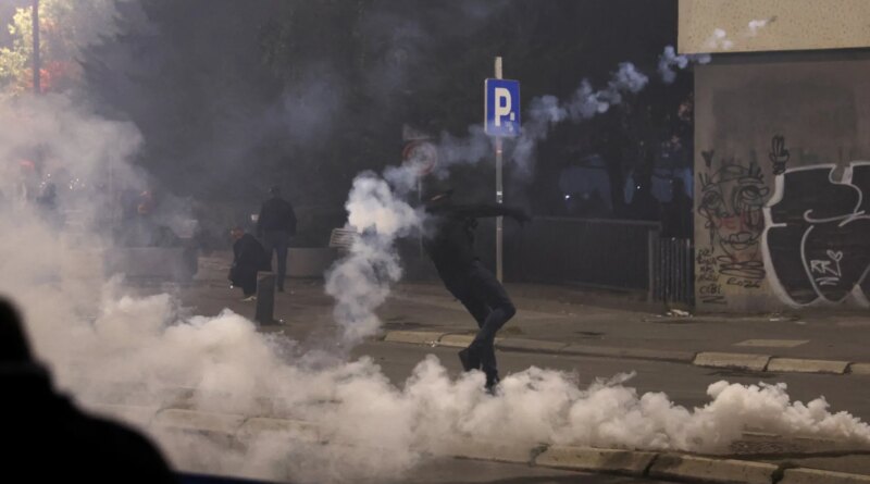 Police clash with Kosovo protesters over bid to curb Hague war crimes court