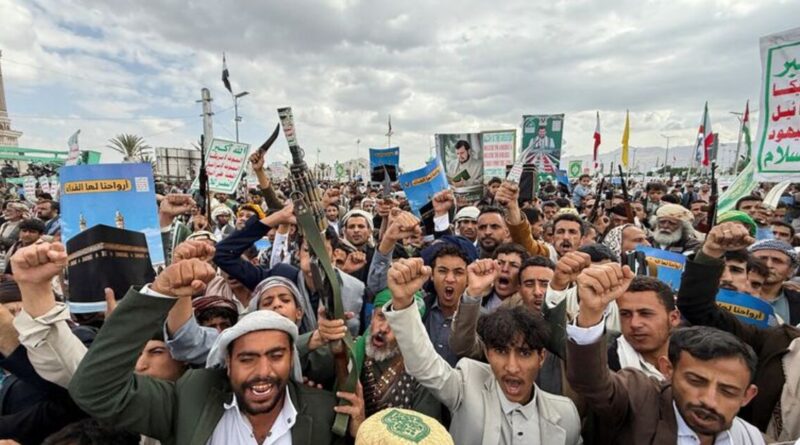 Saudis plan assault on Houthis to break Red Sea chokehold