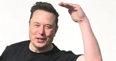 SpaceX's Starlink closer to becoming a major mobile carrier rival