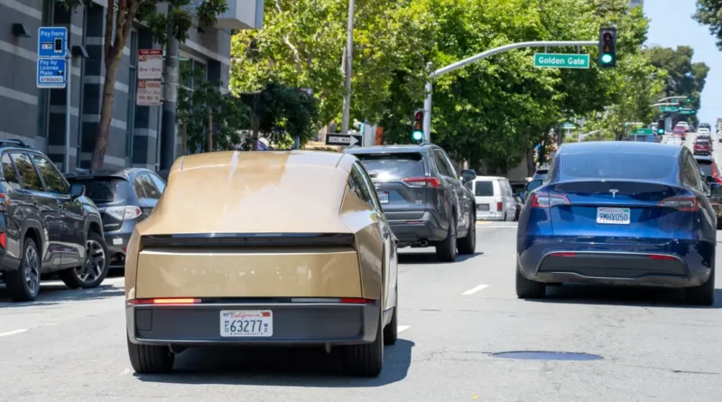 Tesla Robotaxi users are reporting strange routing choices as the service expands