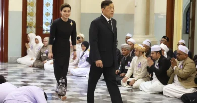 Thai King and Queen Attend National Quran Recitation Competition in Pattani