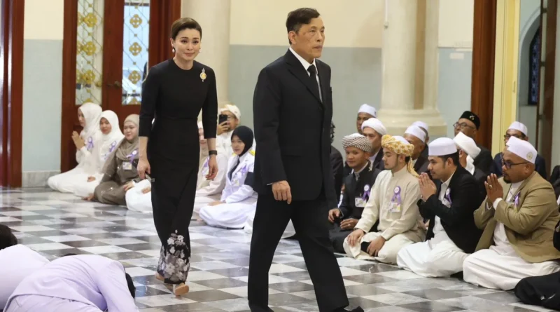Thai King and Queen Attend National Quran Recitation Competition in Pattani