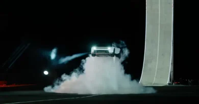 The world reacts to Elon Musk's flying car