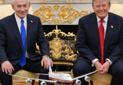 Trump backs ally Netanyahu ahead of Israel's tight election