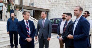 US officials visit Palestinian village after settler attacks on diplomats