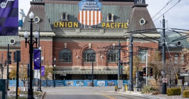 Union Pacific: The Earnings Keep Beating, But The Stock Keeps Falling (NYSE:UNP)