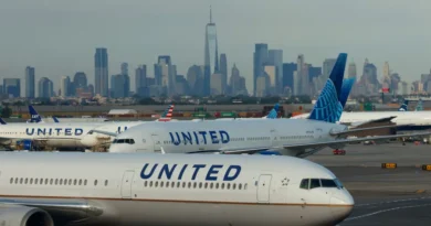 United is teasing Delta for not having Starlink on its planes, and trying to lure loyal customers with its fast WiFi