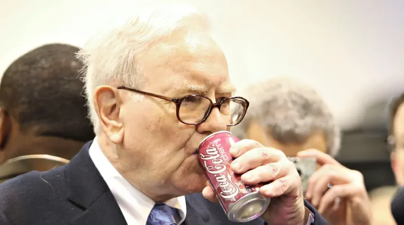 Warren Buffett said he hasn't drunk water in 5 decades: Bill Ackman