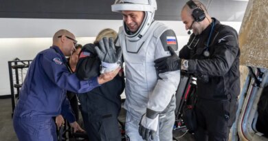 'We are so excited to be back': SpaceX's recovery ship brought back four astronauts to Earth after an eight-month mission | Fortune